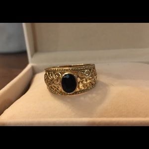 Yellow Gold and Sapphire Ring